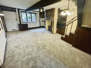 Lounge- click for photo gallery